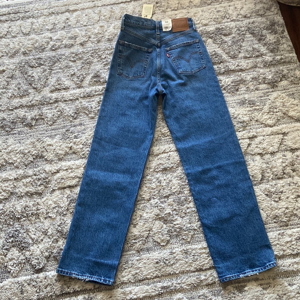 NWT Levi’s Ribcage Straight Ankle - Picture 2 of 9